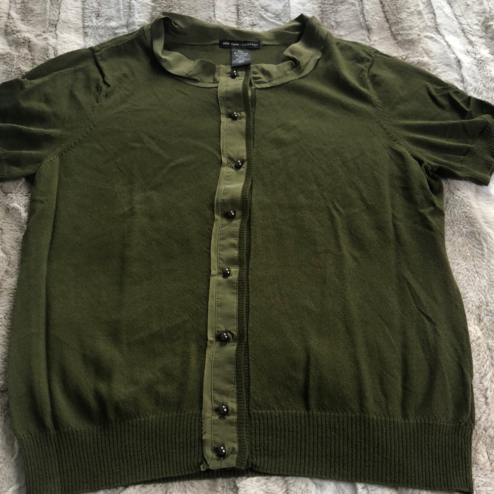 NY&CO Olive Green Short Sleeve Top